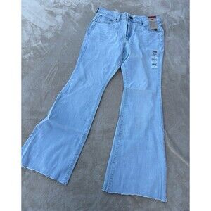 Levi’s 726 Highrise Flare Jeans with raw hem 32x32